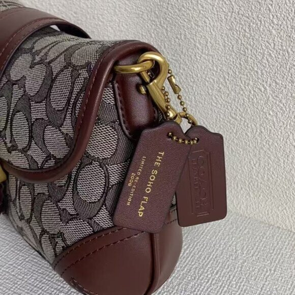2000s Coach Signature Soho Shoulder Bag 🍇💜S♡LD  Coach SoHo Vintage Y2K 🩶 Classic